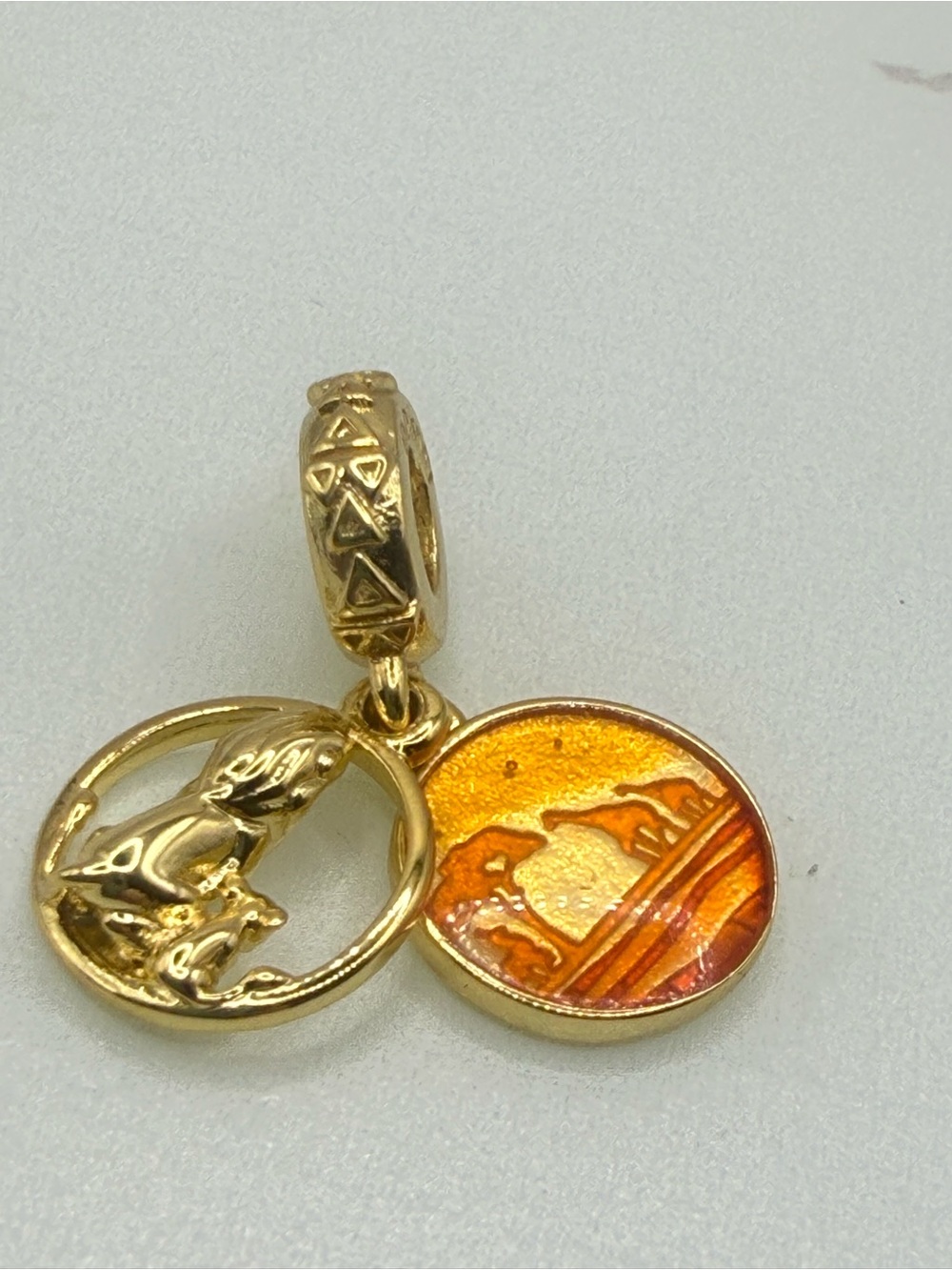 Pandora Disney 18k Over Sterling “Mufasa & Simba” SUNSET Charm! Beautiful!